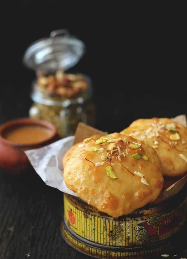 Meethi Poori is a delicious, simple recipe for the festive occasions such as Diwali, Holi, and Raksha Bandhan.