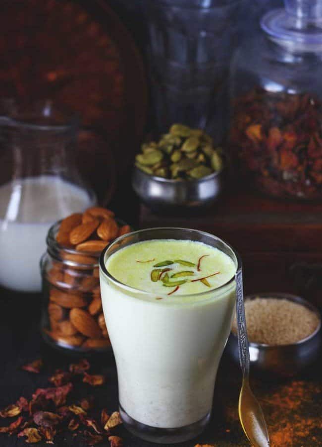 Have you ever tried Khas Khas Doodh? It is a golden winter bliss prepared with white poppy seed, almonds, and milk. Find recipe of Punjabi Khas Khas Doodh