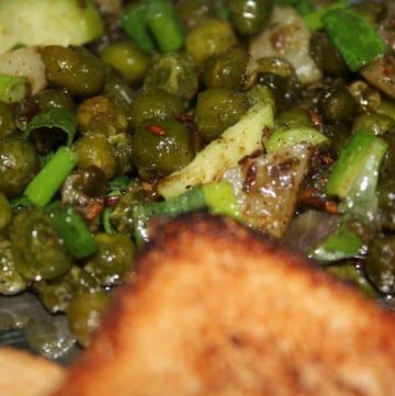 Healthy breakfast recipe : crunchy peas