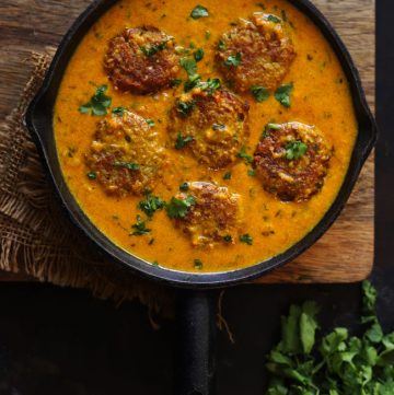 An Indian style vegan kofta curry