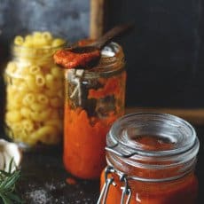 Delicious and versatile pizza/pasta sauce perfect for the homemadeItalian dishes like pizza and pasta. Find Pizza/Pasta Sauce Recipe