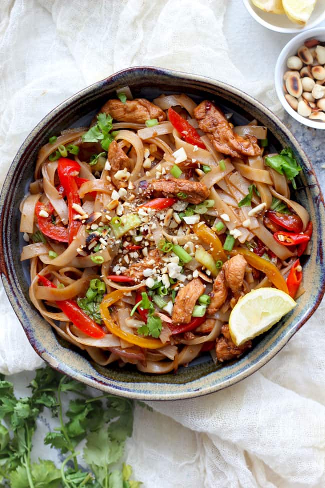Chicken Pad Thai - one of the best way to eat rice noodles with tons of vegetables and chicken. 