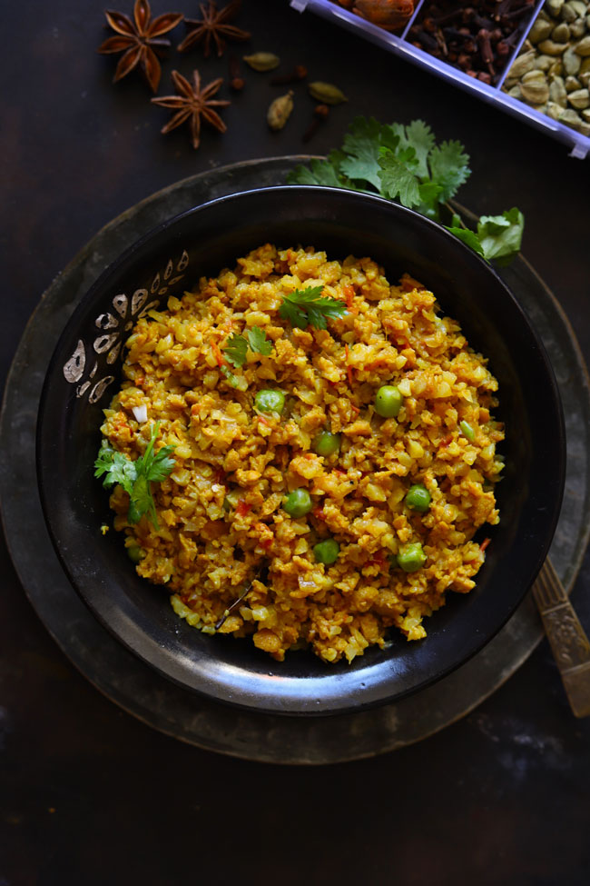 Aerial shot of Vegetarian Keema Curry in a black serving bowl