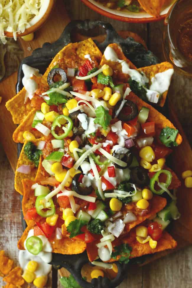 https://www.funfoodfrolic.com/wp-content/uploads/2017/06/Loaded-Nachos-5.jpg