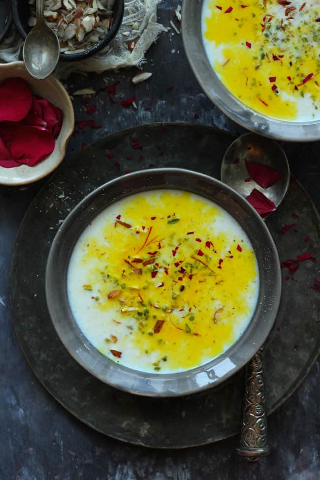 Aerial shot of Gobi Ki Kheer in a black serving bowl.