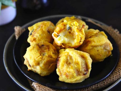 Aloo Bonda Recipe Swasthi S Recipes