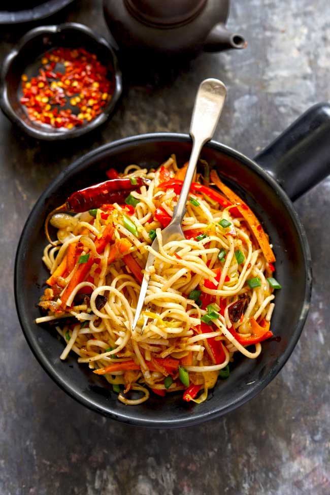 Chilli Garlic Noodles Recipe Veg Hakka Noodles Fun FOOD Frolic