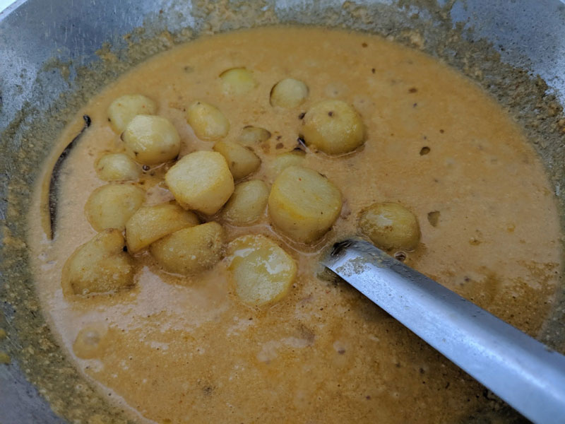 Aloo Dum Cooking Steps