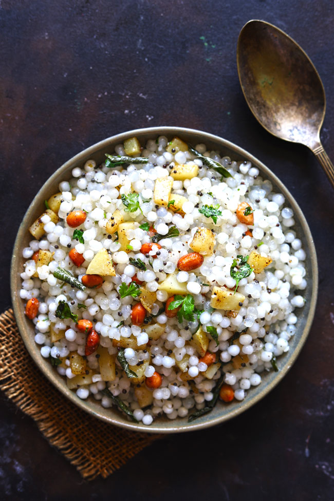 Sabudana Khichdi Recipe (Sago Upma) - Fun FOOD Frolic