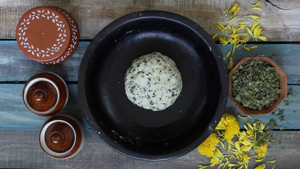 Methi Mathri Cooking Steps