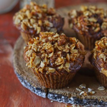 Breakfast Apple Muffin With Crumbly Oats Streusel Topping