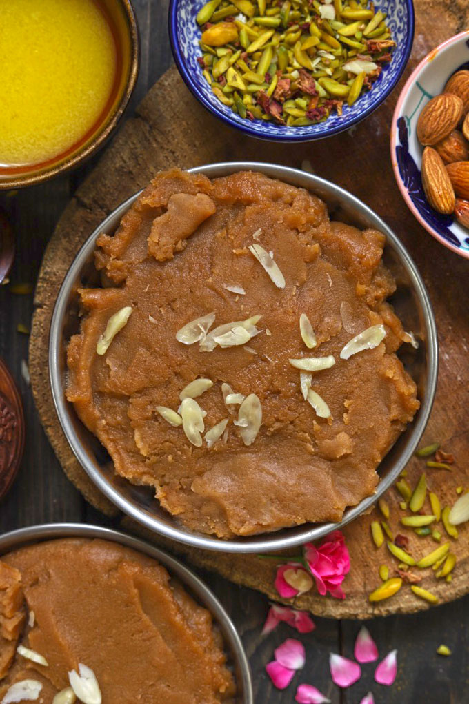 Indian Wheat Flour (Atta) Halwa Garnished With Sliced Almonds