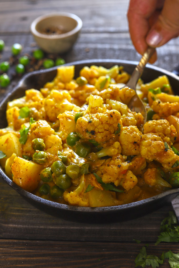 Creamy Cauliflower Curry In A Pan