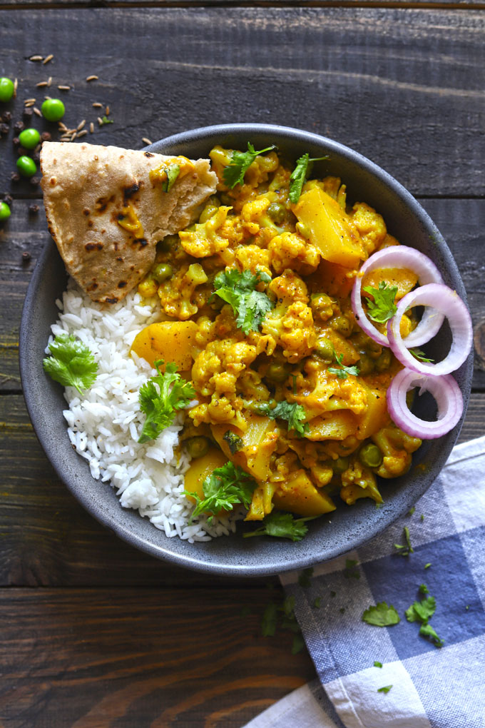 Creamy Indian Style Cauliflower Curry With Rice And Chapati