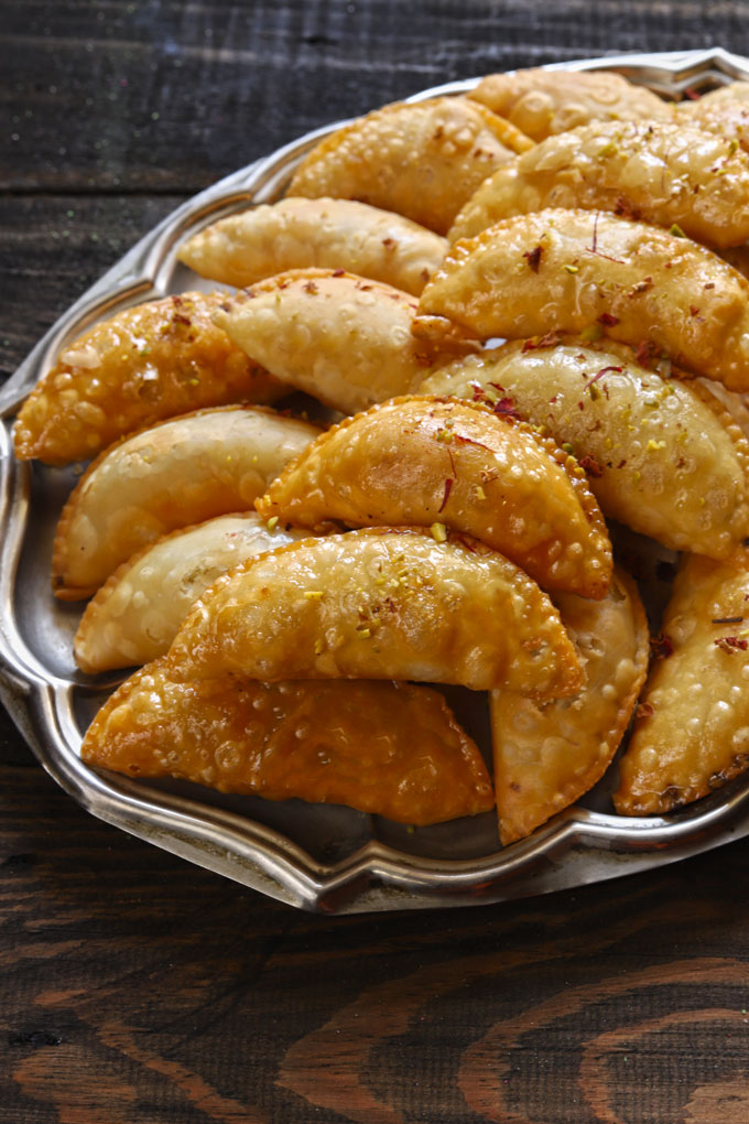 Holi Special Homemade Gujiya