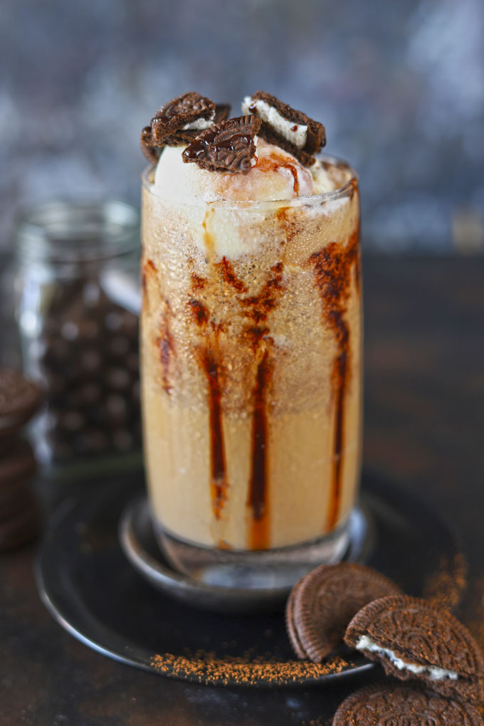 Side shot of starbucks style copycat oreo frappuccino