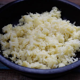 grated potato for making tikki