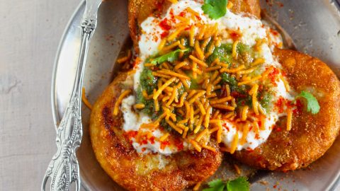 Aloo Tikki Chaat Recipe