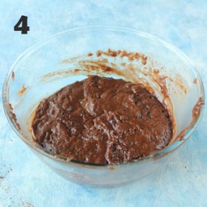 batter making steps of microwave cake