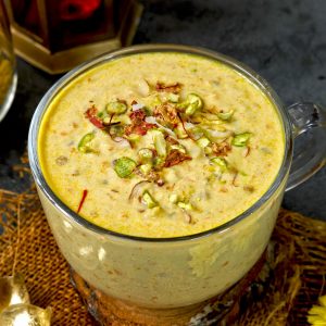 side close up shot of sabudana kheer in a glass mug