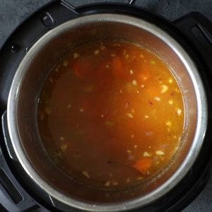 step by step method of cooking mulligatawny in an instant pot.