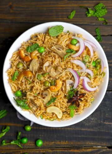 cropped-Mushroom-Pulao-1.jpg