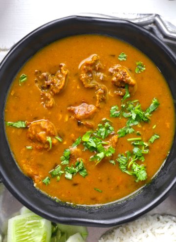 aerial shot of Pahadi badi in a black serving bowl