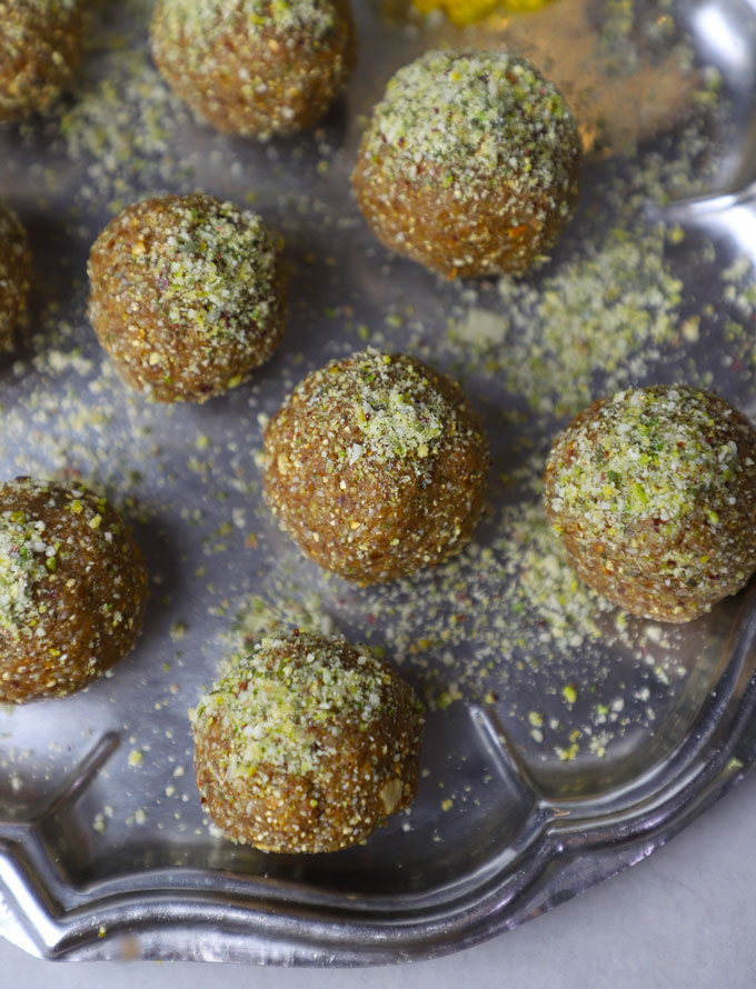 aerial shot of sattu ke laddu in a steel platter.
