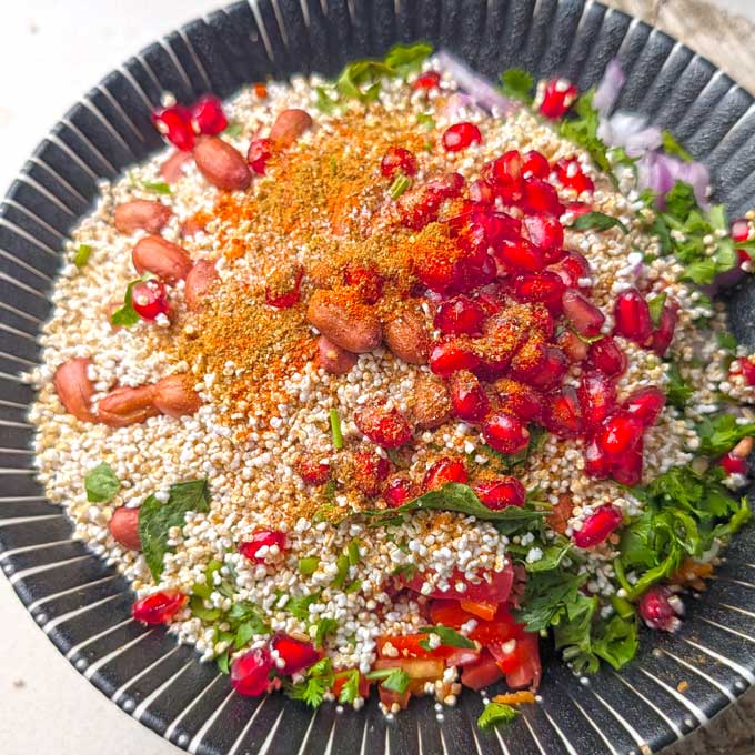 making puffed amaranth bhel puri