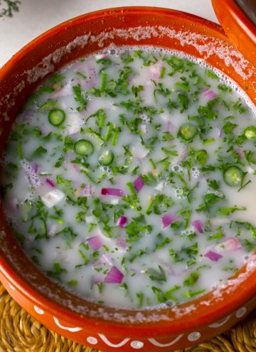 aerial shot of ragi ambli in a clay pot.